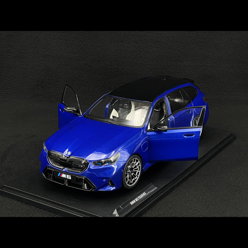 BMW M5 Touring M G99 2024 Marina Bay Blue Metallic 1/18 Solido