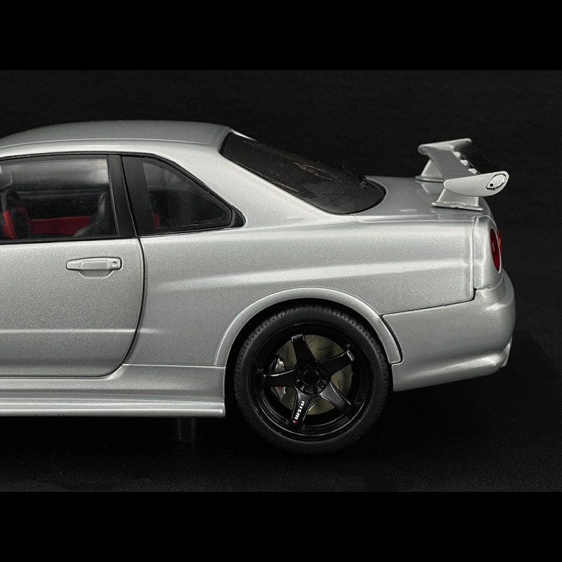 Nissan Skyline GT-R R34 Z Tune 1999 Silver 1/18 Solido S1804312