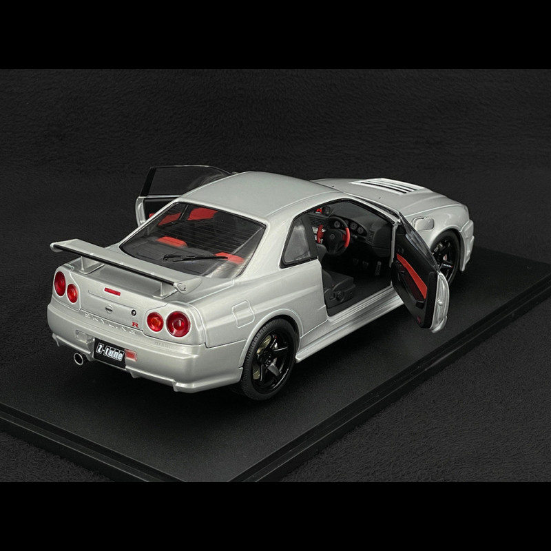 Nissan Skyline GT-R R34 Z Tune 1999 Silver 1/18 Solido S1804312
