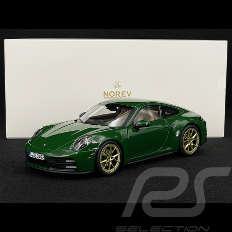 Porsche 911 Carrera Typ 992.2 2025 Irischgrün 1/18 Norev 187172