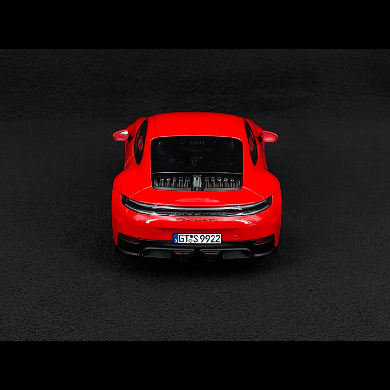 Porsche 911 Carrera GTS Typ 992.2 2025 Indischrot 1/18 Norev 187171
