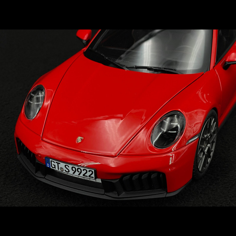 Porsche 911 Carrera GTS Typ 992.2 2025 Indischrot 1/18 Norev 187171