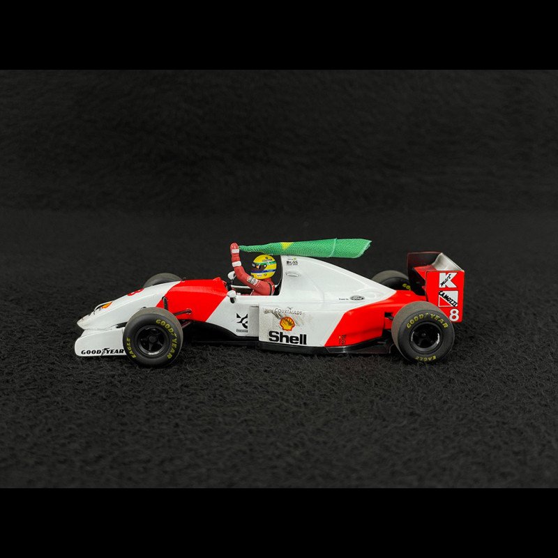 Ayrton Senna McLaren MP4/8 n° 8 Winner Australian GP 1993 F1 Dirty