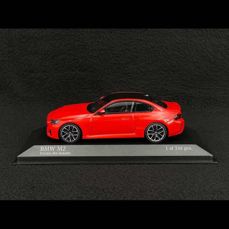 BMW M2 2023 Red Toronto Metallic 1/43 Minichamps 410023120