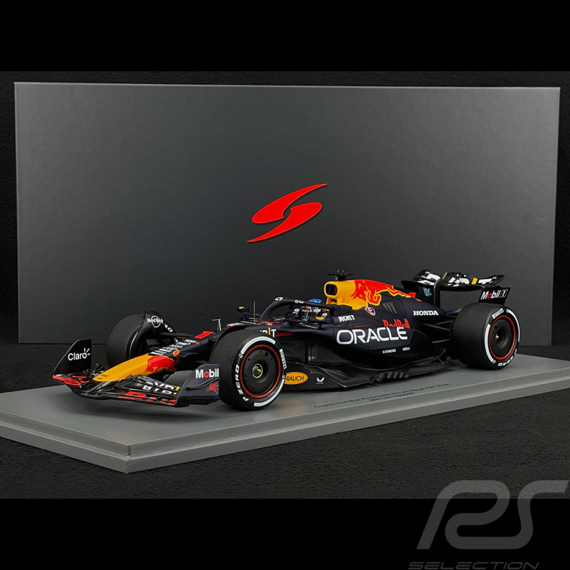 Max Verstappen Red Bull RB20 n° 1 Sieger Weltmeisterschaft 2024 F1 mit Pit Board 1/18 Spark 18S666