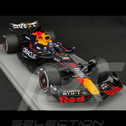 Max Verstappen Red Bull RB20 n° 1 Sieger Weltmeisterschaft 2024 F1 mit Pit Board 1/18 Spark 18S666