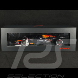 Max Verstappen Red Bull RB20 n° 1 Winner World Championship 2024 F1 with Pit Board 1/18 Spark 18S666