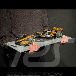 Oscar Piastri McLaren MCL38 n° 81 Winner Hungarian GP 2024 F1 1/12 Spark 12S051