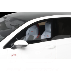 Volkswagen Golf 8 GTI Clubsport 2024 Pure White 1/18 Ottomobile OT1221