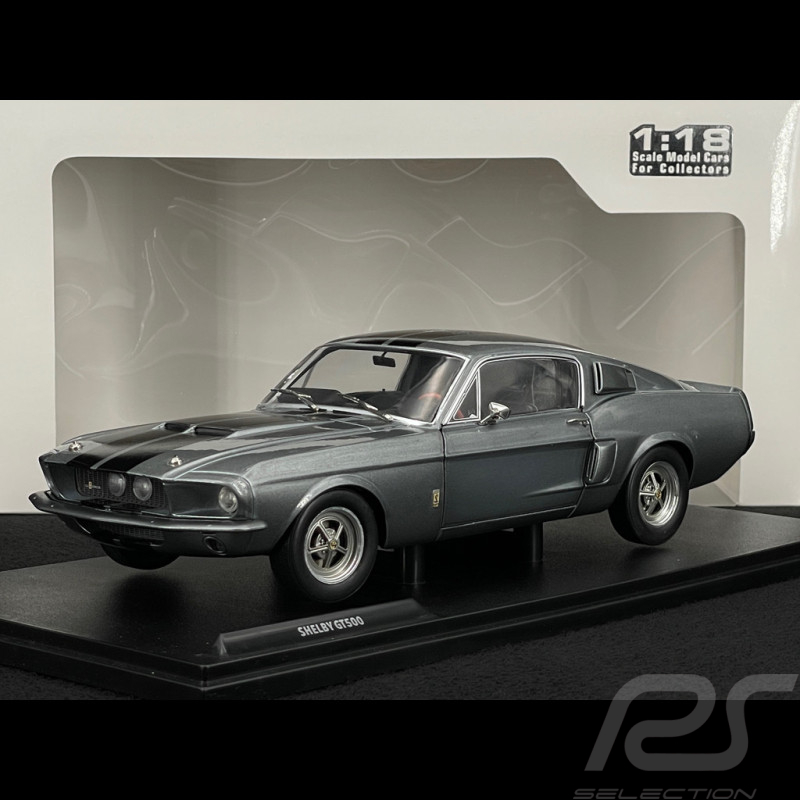 Ford Shelby Mustang GT500 1967 Grau / Schwarze Streifen 1/18 Solido S1802905