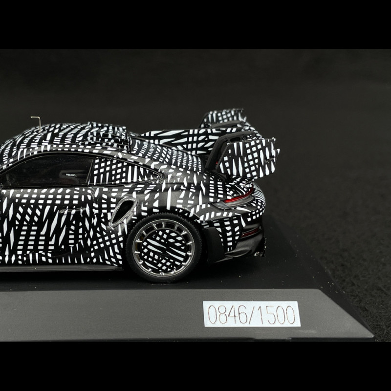 Porsche 911 GT3 RS Type 992 2024 kit Manthey Camo 1/43 Spark