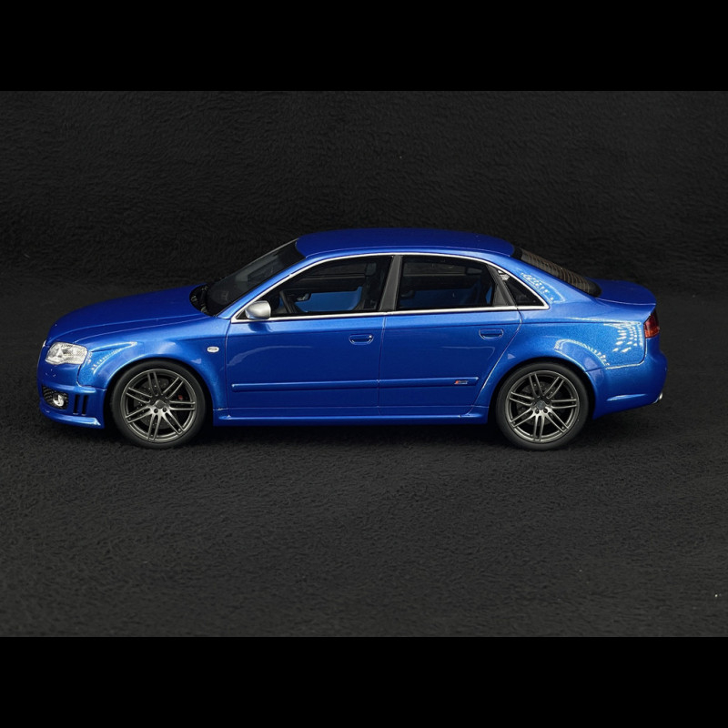 Audi RS4 B7 2007 Sprint Blue 1/18 Ottomobile OT1215