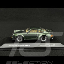 Porsche 911 Turbo 3.0 Typ 930 1975 Eichengrün 1/43 Welly MAP01993024