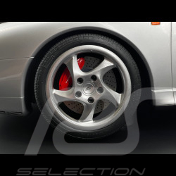 Porsche 911 Carrera 4S Type 993 1995 Argent Polaire 1/8 GT Spirit GTS801901