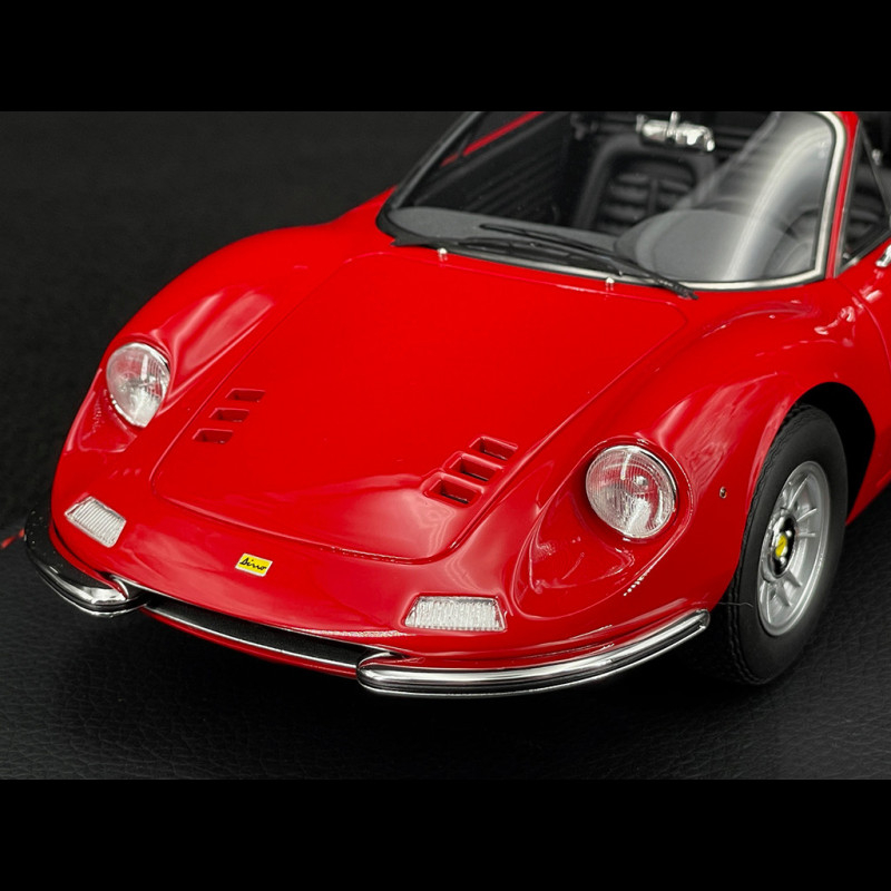 Ferrari Dino 246 GTS Geneva Motor Show 1972 Rosso Corsa 1/18 BBR