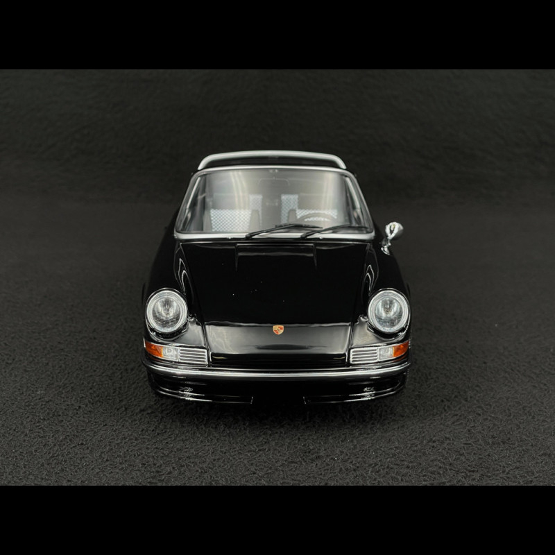 Porsche 911 S 2.4 Targa 1972 50th Anniversary Porsche Design Black