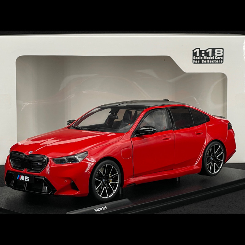 BMW M5 M 2025 Fire Red 1/18 Solido S1814702