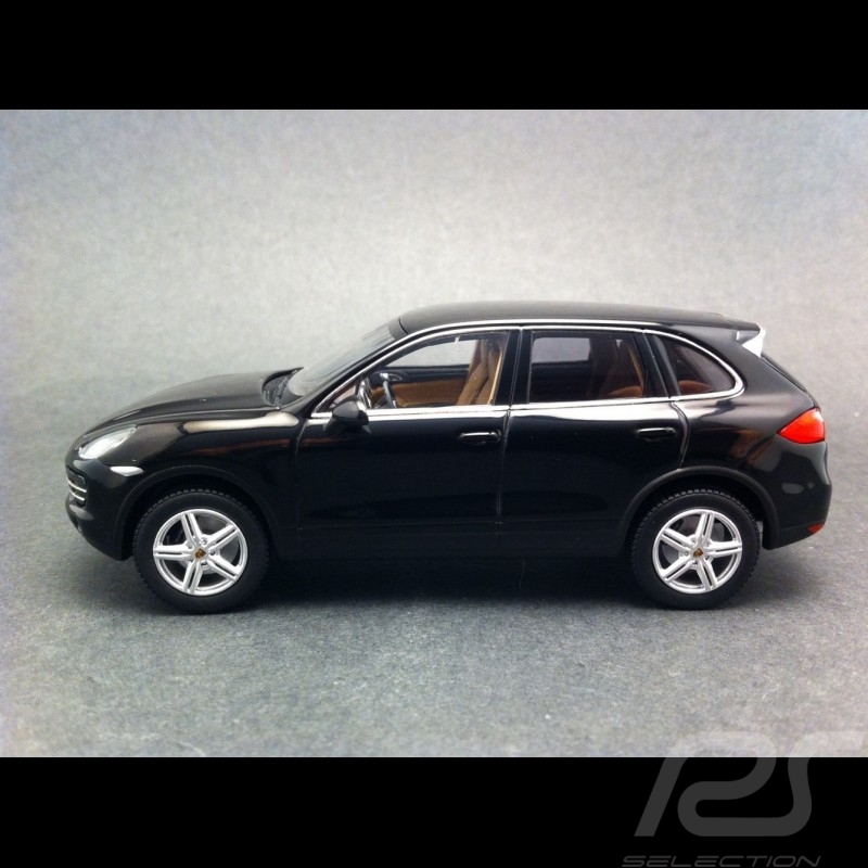 Porsche Cayenne Platinium Edition noir ref WAP0200160E