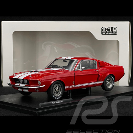 Ford Mustang Shelby GT500...