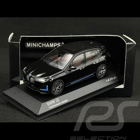 BMW iX 2023, color negro...