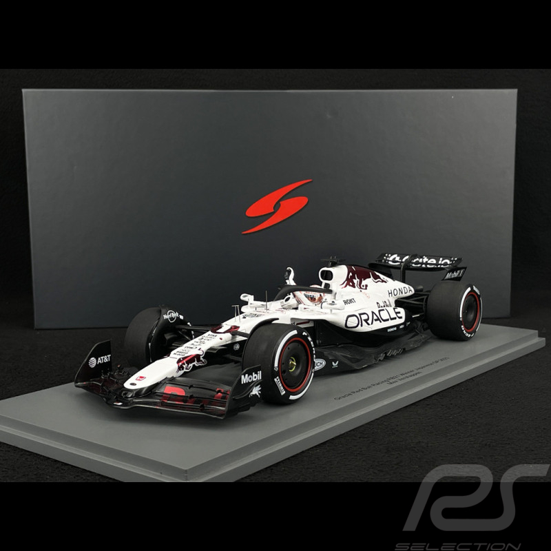 Max Verstappen Red Bull RB21 n° 1 Sieger GP Japan 2025 F1 mit Pit Board 1/18 Spark 18S1004