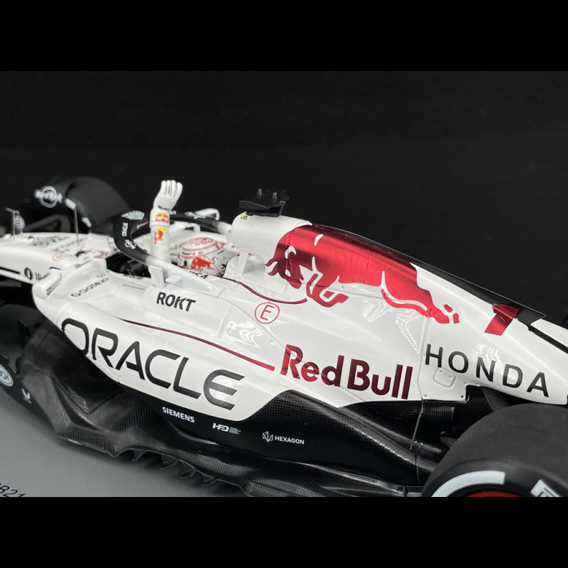 Max Verstappen Red Bull RB21 n° 1 Winner Japanese GP 2025 F1 with