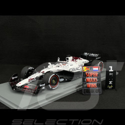 Max Verstappen Red Bull RB21 n° 1 Winner Japanese GP 2025 F1 with Pit Board 1/18 Spark 18S1004