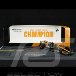 Lando Norris McLaren MCL39 n° 4 3ème GP Abu Dhabi / Champion du Monde 2025 F1 avec Pit Board 1/43 Spark S9678