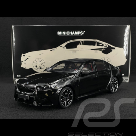 BMW M5 2024, color negro...