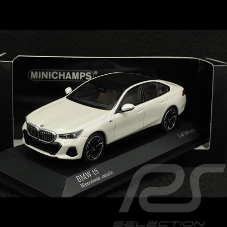 BMW i5 M60 2024, color...