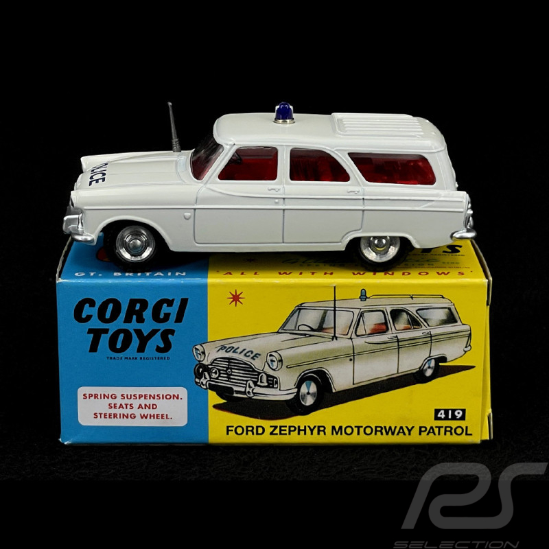 Ford Zephyr Mark 2 Farnham Estate 1959 Highway Police Car White 1/48 Corgi Toys CD54321024