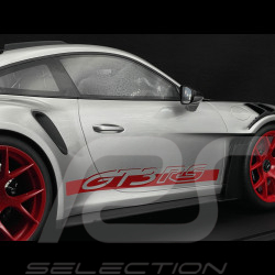 Porsche 911 GT3 RS Typ 992.1 2022 Weissach Package Silber GT / Rote Streifen 1/8 GT Spirit GTS802001