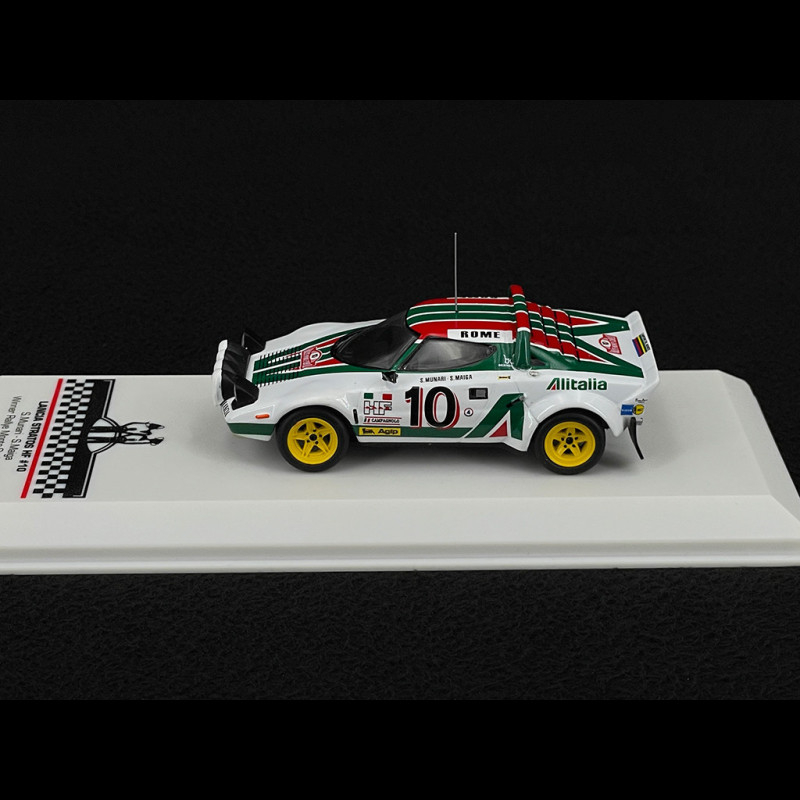 Lancia Stratos HF n° 10 Winner Monte Carlo Rally 1976 with Figures