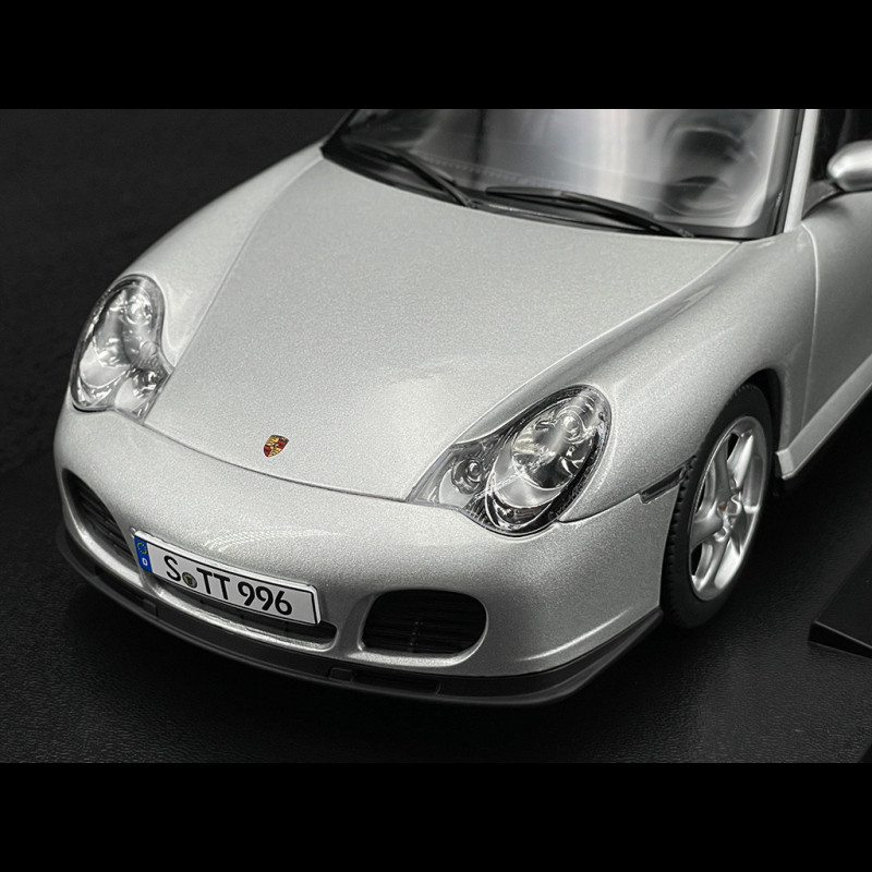 Porsche 911 Turbo Type 996 2000 Silver 1/18 KK Scale KKDC181471