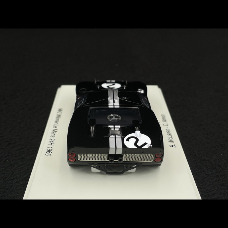 Ford GT40 Mk II n° 2 Winner 24h Le Mans 1966 1/43 Spark 43LM66