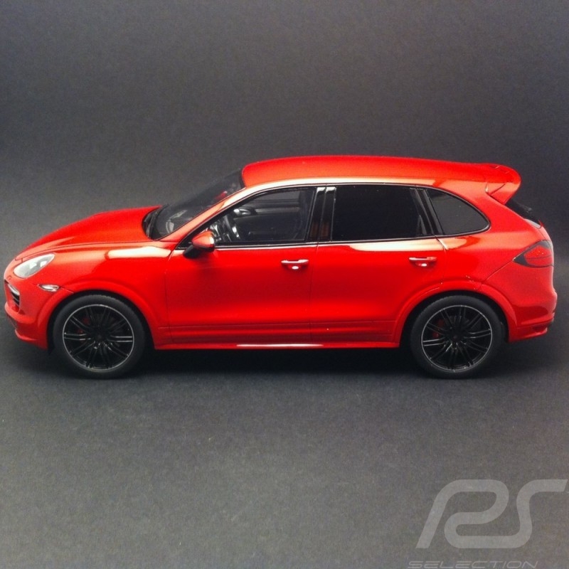 Porsche Cayenne II GTS rouge 1/18 GT Spirit GT020B Porsche Cayenne II GTS rouge 1/18 GT Spirit GT020B