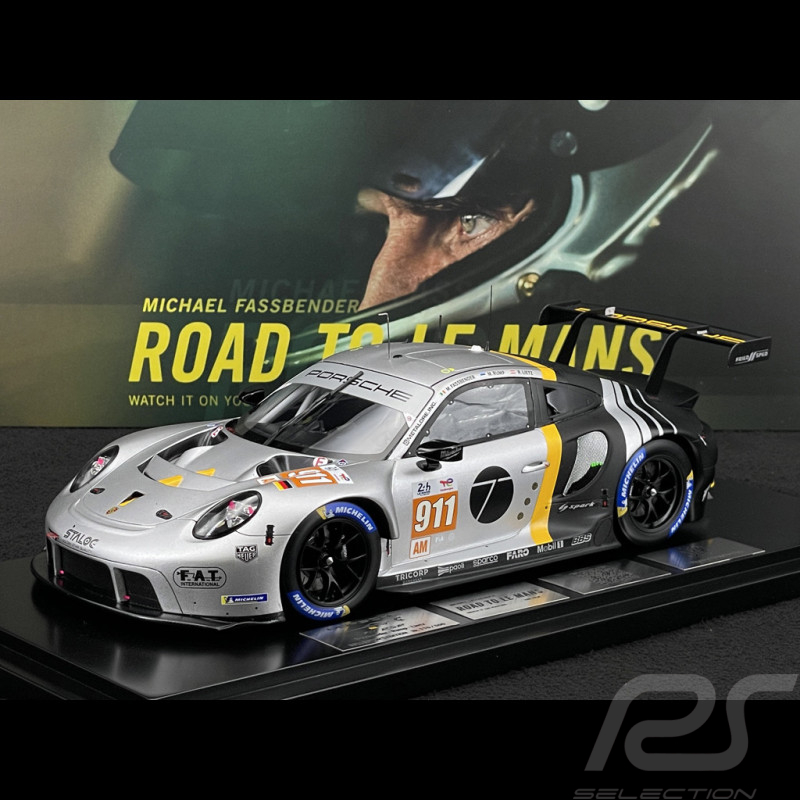 Porsche 911 RSR Type 991.2 n° 911 24h Le Mans 2023 Michael Fassbender Road To Le Mans 1/18 Spark WAP0212220TRSR