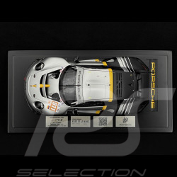Porsche 911 RSR Type 991.2 n° 911 24h Le Mans 2023 Michael Fassbender Road To Le Mans 1/18 Spark WAP0212220TRSR
