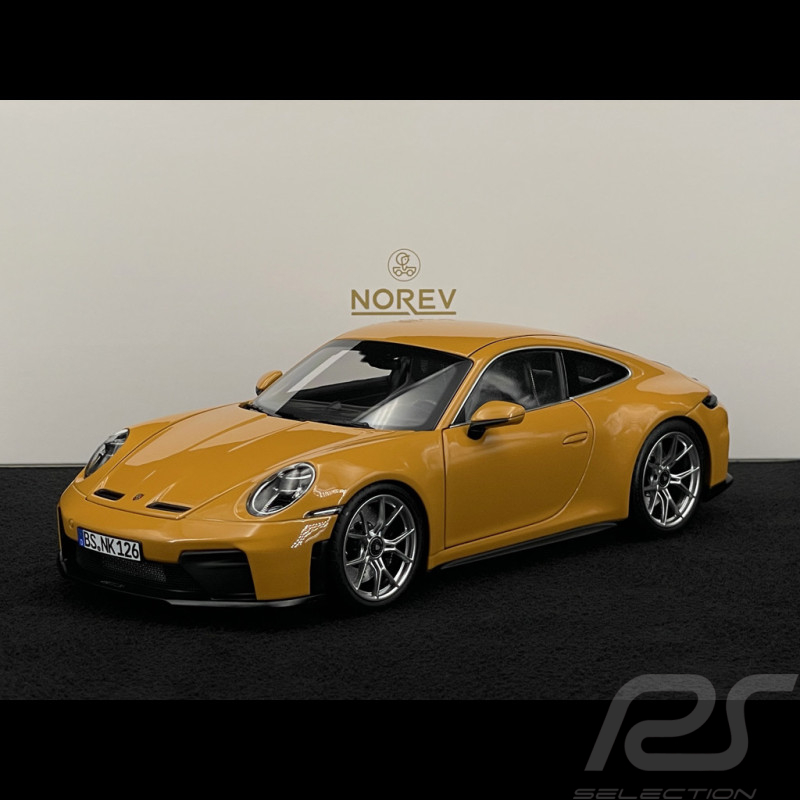 Porsche 911 GT3 Touring Type 992.2 2025 Jaune Bahama 1/18 Norev 187003