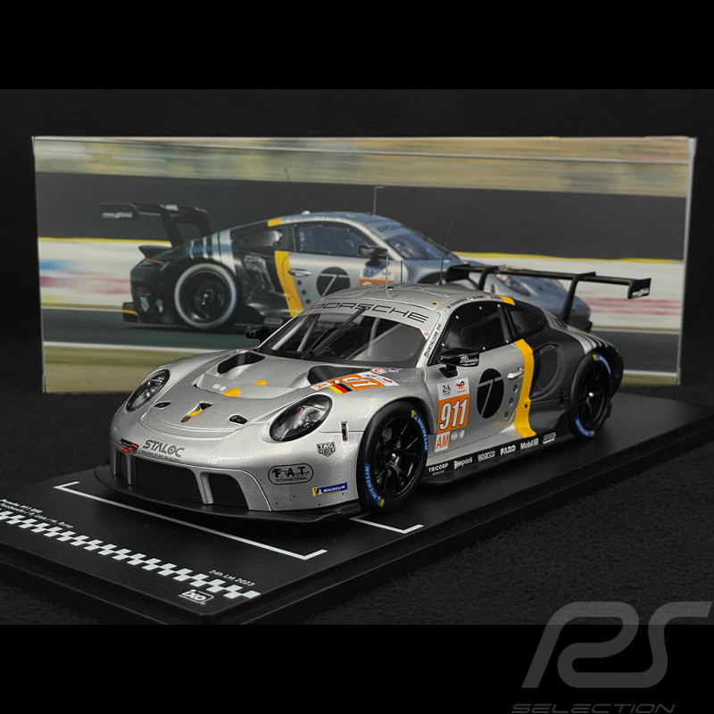 Porsche 911 RSR Type 991.2 n° 911 24h Le Mans 2023 Michael Fassbender Road To Le Mans 1/18 Ixo LEGT18-23LM911