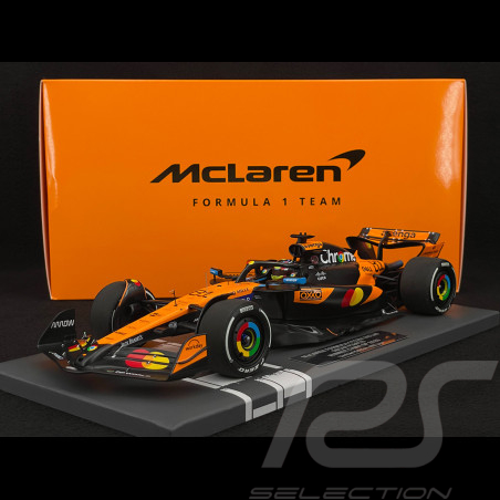 Oscar Piastri McLaren MCL39...