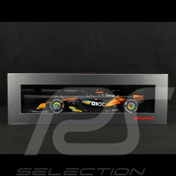 Lando Norris McLaren MCL39 n° 4 3rd Abu Dhabi GP 2025 F1 with Pit Board 1/18 Spark 18S1118