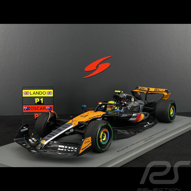 Lando Norris McLaren MCL39 n° 4 Winner British GP 2025 F1 with Pit Board 1/18 Spark 18S1010
