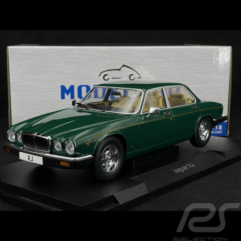 Jaguar XJ Series III 1979 British Racing Green 1/18 ModelCar Group MCG18175