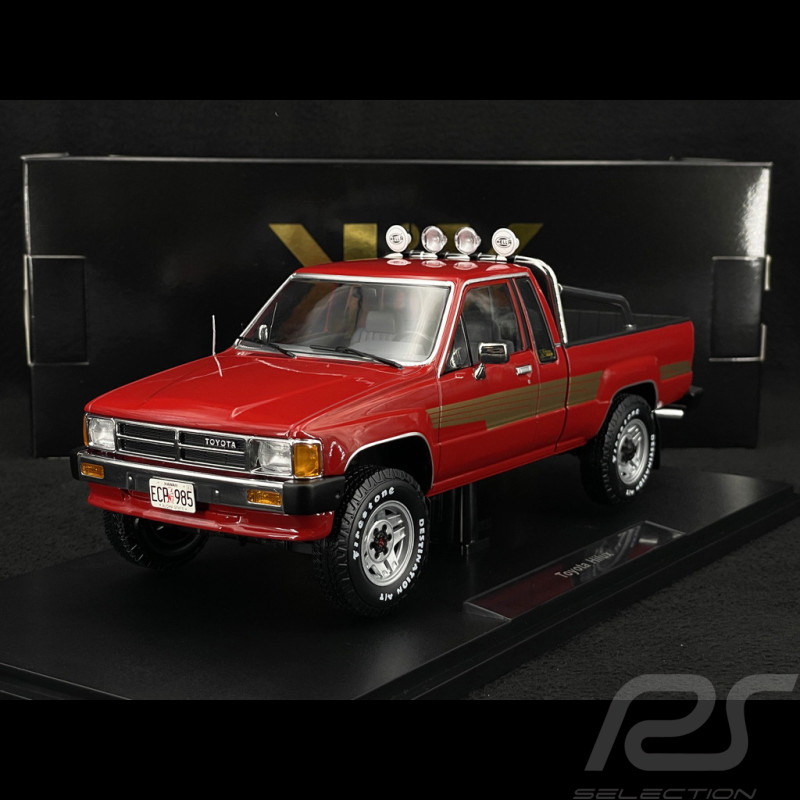Toyota Hilux Xtra Cab 4x4 1985 Red 1/18 KK Scale KKDC181562
