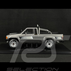 Toyota Hilux Xtra Cab 4x4 1985 Grau Metallic 1/18 KK Scale KKDC181563