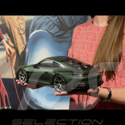 Porsche 911 S/T Type 992 2023 Malachite Green Metallic 1/12 Norev 127552
