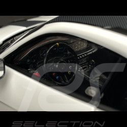 Porsche 911 GT3 RS Type 992 2022 Weissach Package White / Red Pyro Strips 1/18 Norev 187373
