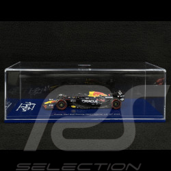 Max Verstappen Red Bull RB21 n° 1 Vainqueur GP USA 2025 F1 avec Figurine et Pit Board 1/43 Spark S9666