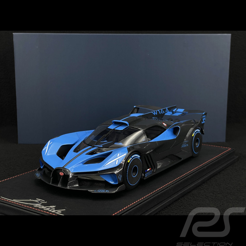 Bugatti Bolide 2024 Bugatti Blau / Carbon Schwarz 1/18 MCM